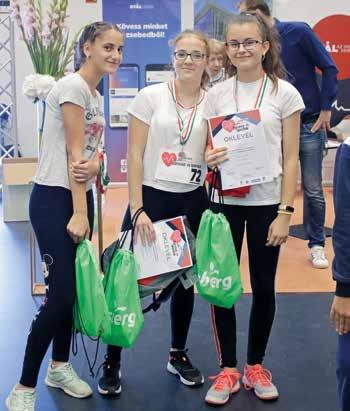 A beruházással lehetősége nyílik a városnak arra, hogy a versenysport-igényeknek és a szabadidős programoknak teret biztosítson. A kivitelezést a gyáli Kinamé Kft. és a Hidi-Top Kft.