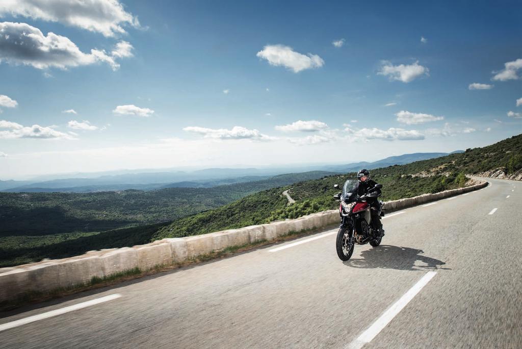 NEM CSAK KALAND, SPORT! A világ csak Önre vár, miért ne fedezné fel egy VFR1200X nyergében?