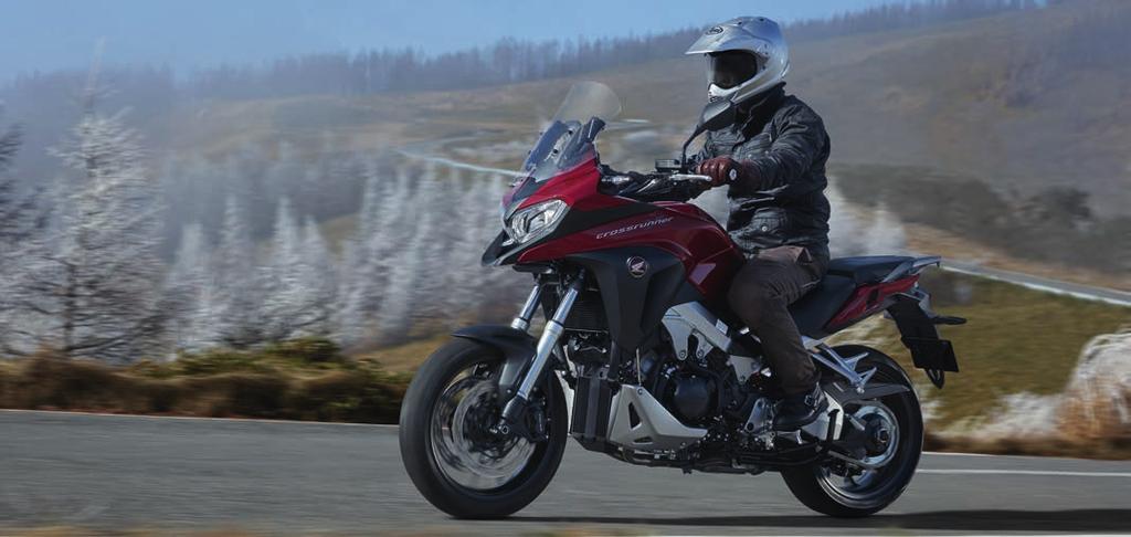 TALÁLJA MEG A MENEKÜLŐUTAT! A VFR800X Crossrunner nyergében Ön is meglelheti a szabadságot!