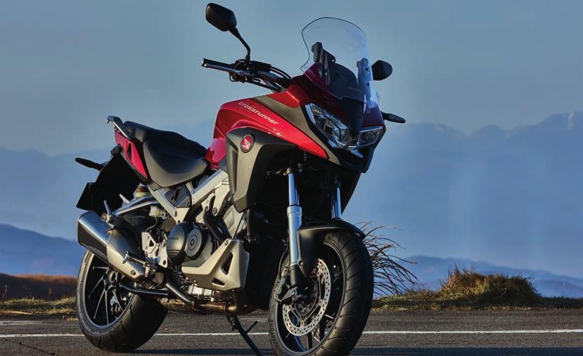 Küldetésének megfelelően a VFR800X rendkívül kényelmes és könnyen kezelhető.