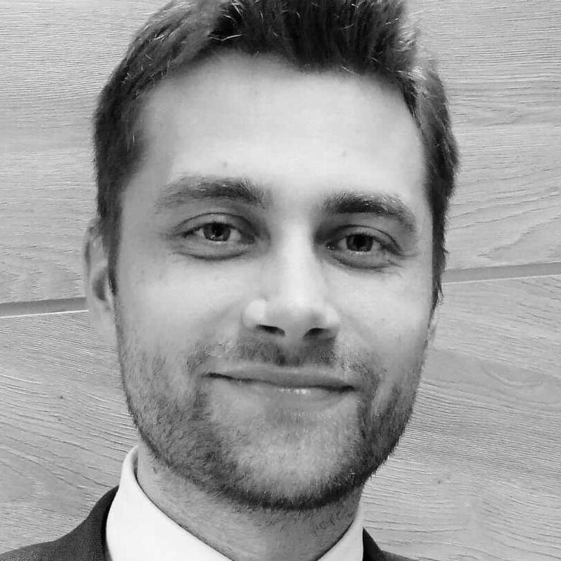 hu CSABAY ÁDÁM Sales Manager