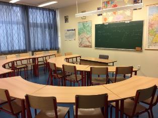 Az iskolánk szakgimnáziumi (technikumi) osztályába jelentkező tanulónak meg kell írnia a KÖZPONTI ÍRÁSBELI felvételi tesztjeit (magyar, matematika) az alábbi időpontban: 2020.01.18.