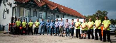 Fő célunk, hogy visszaadjuk az emberek hitét az építőiparba és a magyar szakemberekbe. 100m2 fölött vállalunk tetőszigetelést egész Magyaroszágon!