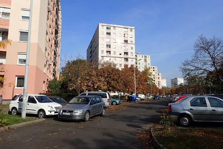 55 felszámolt parkolóhelyeket pótolni a közelben csak zöldterület vagy játszótér részbeni felszámolásával lehetséges. A mai címen 1156 Budapest, Nyírpalota út 8-10.
