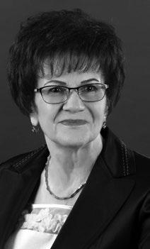 Viszont oktatóként a tanulóim valószínűleg nem díjaznák, ha hajnali négykor kezdeném az órákat. Szóval, ha már úgyis változik a jelenlegi rend, akkor adjunk hozzá egykét órát a mostani időhöz!