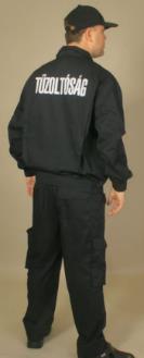 réteg: PBI Matrix, 205 g/m 2 - nedvességzáró réteg: CROSSTECH Fireblocker, 140 g/m 2 - belső hőszigetelő réteg: Nomex III/FR viszkóz, 205 g/m 2 - láthatósági csík: légáteresztő fényvisszaverő csíkkal
