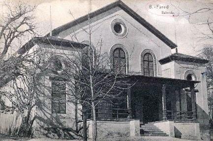 1861. július 7. 160 éve Megnyitották az átépített füredi nyári színkört (1841), amelyben többek között Blaha Lujza, Jászai Mari színésznők is felléptek. 1886. július 7. 135 éve A Stefánia Yacht Egylet megrendezte az első hivatalos Balatonátúszó versenyt Siófok és Balatonfüred közötti 15 km-es távon.