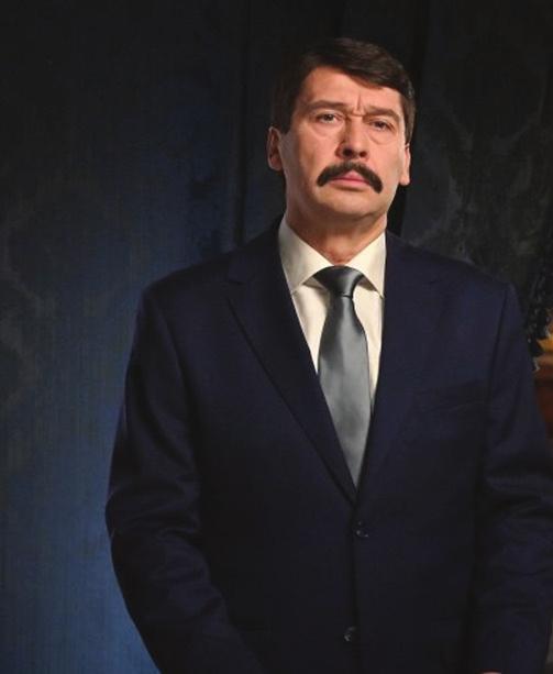 Uram, adj erőt, hogy békésen hordjam az öregkor terheit, humorral fogadjam a feledékenységem jeleit, erőtlenségemet, érzékszerveim tompulását, testiszellemi erőm hanyatlását.