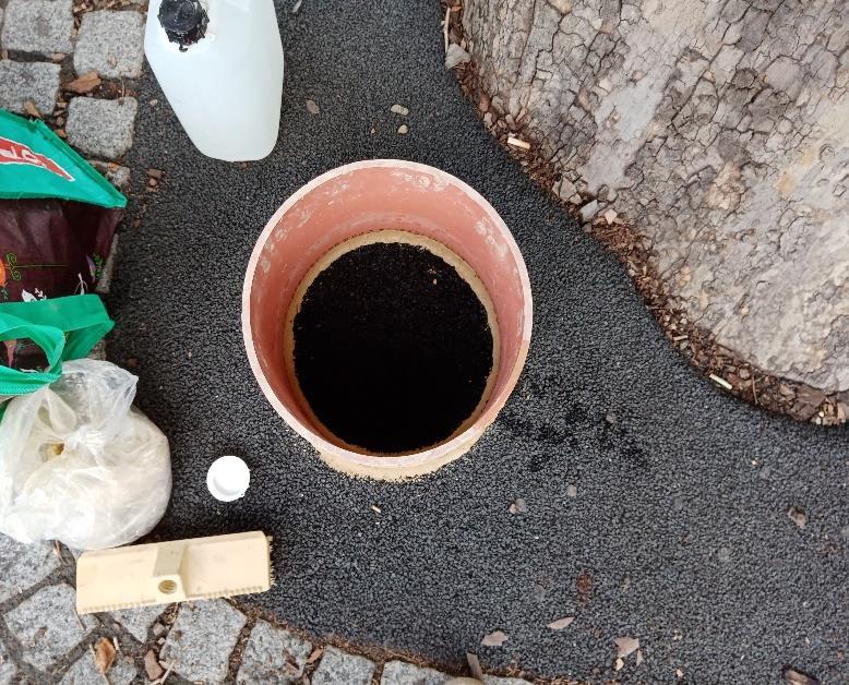 3.2 A mérés célja, módja és eszközei A beszivárgási tesztnek a célja, hogy a vízáteresztő burkolat egységnyi, reprezentatív felületét vizsgálva megkapjuk annak vízáteresztő képességi együtthatóját.