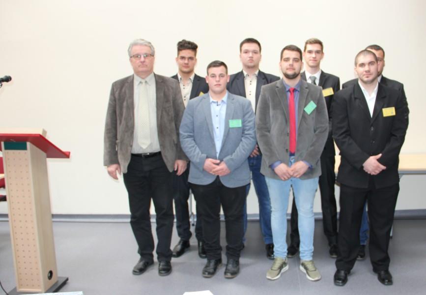Szakmai versenyek, melyeken rendre országos sikereket érünk el Az autótechnikus szakon Éberhardt Attila Patrik az előkelő 3. helyezést érte el, Bakosi Gyula Ádám a 9.,Sarkadi Gábor a 10.