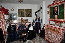 Az emléktábla szövege a következő: "Ebben a házban született Kölcsey Ferencz a nagy hazafi és költő 1790 augusztus 8-án.