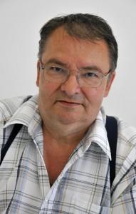 10 BEMUTATKOZÁS A 75-ös épülettől a Tungsram Fesztiválig vallomás egy weboldal elé Réti János Újpesten születtem 1945 november 29-én.