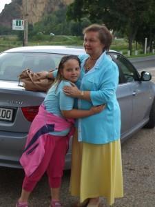 Ildikó Pestre, a Lengyel Gyula Közgazdasági Technikumba ment továbbtanulni, én ide Újpestre, a Könyvesbe, így pontosan az következett be, amit az olasz közmondás fogalmaz meg: chi lontano del iocchi,