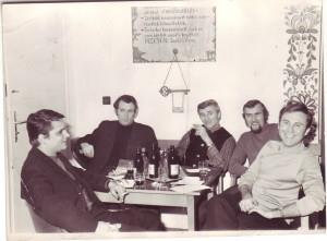 89 kategorikus, megfellebbezhetetlen "ebbe ne menjünk bele" volt. Vagy az, hogy Marikám, oldjuk meg, aztán majd próbálok kitalálni valamit. A valami kitalálás a forrásra vonatkozott.