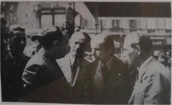 aztán rámutatott a tűzhelyre, hogy: no, ihatik az asszony teát, ha csak ez a baja.
