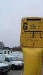 Szálban gyártott DN 90 SDR 11 méretű sárga színnel jelölt PE cső, mint jelzőkaró, felső végén ellapítva.