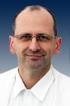 DR. KUMÁNOVICS GÁBOR TUDOMÁNYOS FOKOZAT PhD, habil BEOSZTÁS egyetemi docens SZAKVIZSGÁ(K) reumatológia, klinikai immunológia- allergológia TUDOMÁNYOS ÉRDEKL?