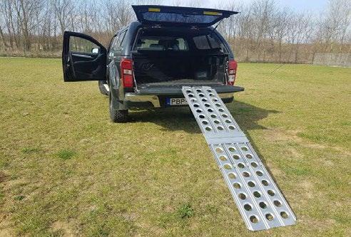 37,2 kg Dimenziók: 540 mm X 161 mm X 217 mm MWRS9500C 249 900 Ft Önmentő csörlő Maxwinch RES8000C 310 kg Motor: 12 V; 4,9 lóerő