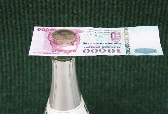 Dinamikus pénzmozgás A testek nyugalmi állapota, egyensúlyának feltételei a fizika egyik speciális területéhez, a statikához tartoznak. A 17.