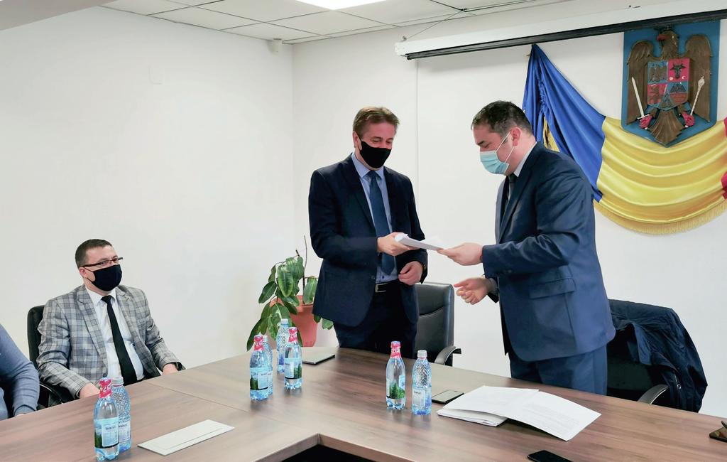 A Borszékért Alapítvány és a Borszéki Polgármesteri Hivatal közérdekű lapja XXV. évfolyam 4. szám, 2021. Április A 17. KUTYAFOGATHAJTÓ verseny Borszéken 2. VÁRJUK A BOBOZNI vágyókat! 6.