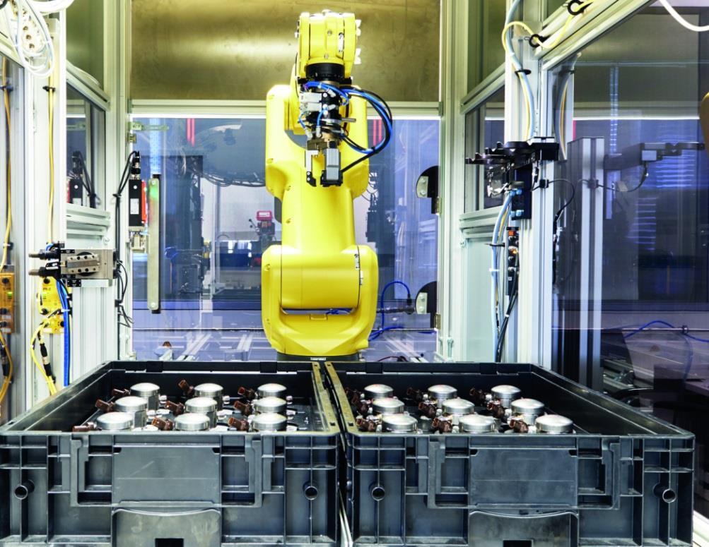 0 Robotikai és szoftveres megoldások hálózatba