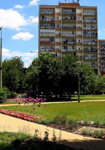 A közparkok, zöldfelületek területe fontos újpesti elem, mert a kikapcsolódás és a városklíma szempontjából is előnyös és védett természeti értékeknek is helyt adnak.