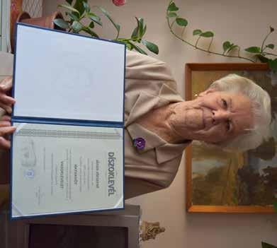 Panni néni a vasokleveles óvónéni Az alsópáhoki Jäger Józsefné Panni néni 1955-ben szerzett óvónői diplomát a Soproni Állami Óvónőképzőben.