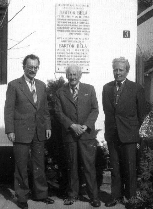 70 A honismereti élet kibontakozása Csongrád megyében Szeptember 27-én, Szőregen a művelődési h{zban került sor az első Csongrád megyei nemzetiségi tal{lkozóra, ahol előad{sok hangzottak el a