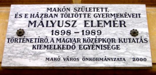 Májusban a Felkelt a napunk vetélkedő orsz{gos döntőjében a szegedi Dugonics András Piarista Gimnázium diákjai, Kerekes Gellért, Láng Zoltán, Piros Adorján Zsolt a II. helyet szerezték meg.