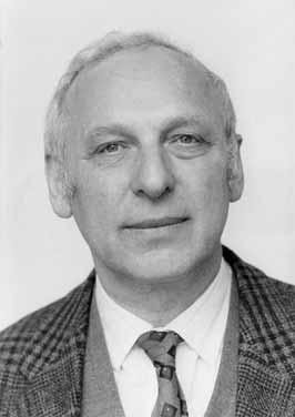 68 JÚLIUS Lendvai L. Ferenc filozófiatörténész (Mezőberény, 1937. július 2.) Mezőberényben, egy Békés megyei községben (ma város) születtem, ahol apám, dr.
