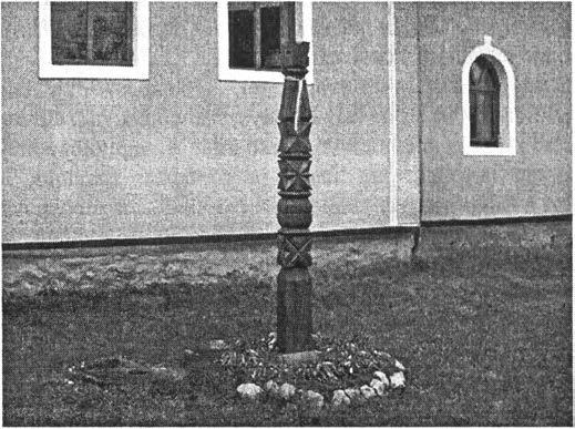Ezt követ en kivonultak a templomkertbe, ahol az úrvacsoraosztás után Barabás Imre f gondnok köszöntötte a résztve v ket.