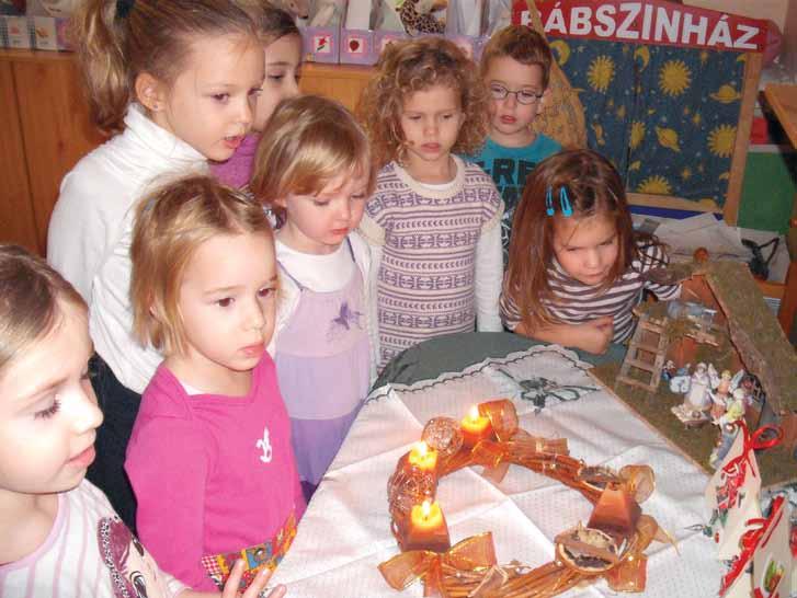 ÓVODA Adventi készülõdés az óvodában Az óvodában is lázas készülõdés jellemzõ az adventi idõszakra.