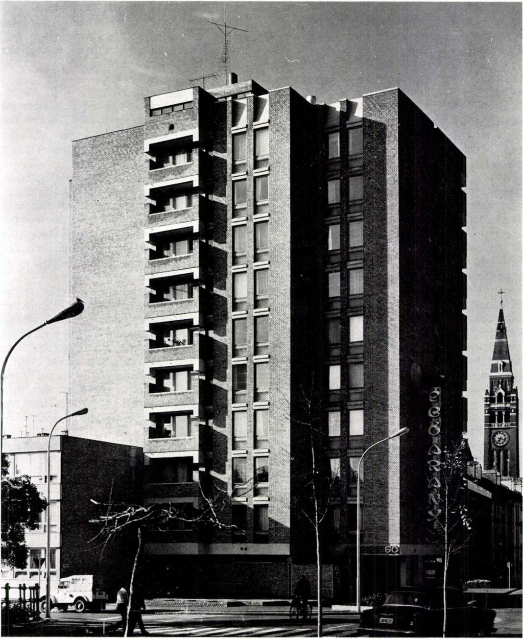 Fotók: Zsarkó Imre, Deák Sándor Beépített alapterület: 680 m2 Beépített térfogat: 19 706 lm3 Nettó építési költség: 22 300 283 Ft Bruttó építési költség: 23 901