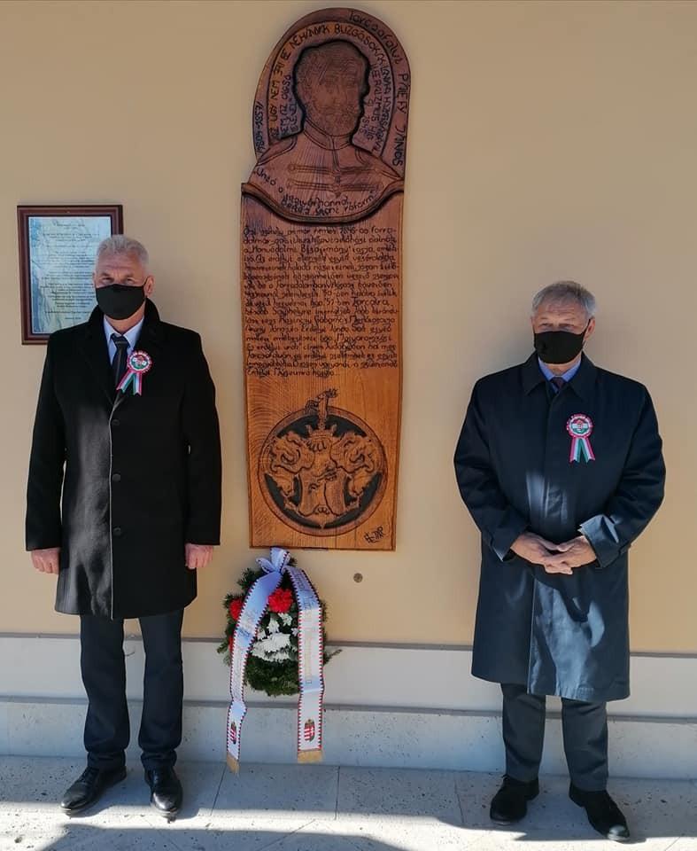 1848. Unió a testvérhonnal, békés útoni reform Ősi székely, primor, nemes. 1848-as forradalmár-politikus, képviselőházi alelnök, a Honvédelmi Bizottmány tagja, emlékíró.