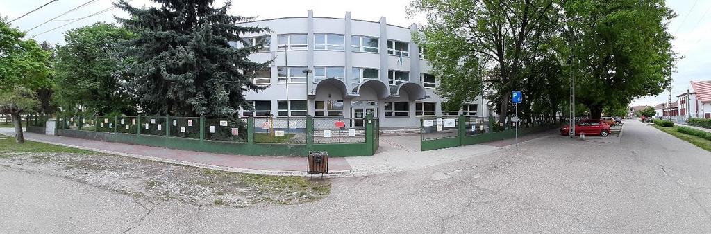 A kezdeményezéshez csatlakoztak az alsó tagozatos osztályok. Közel 120 gyönyörű rajzot készítettek el ügyes kezű diákjaink.