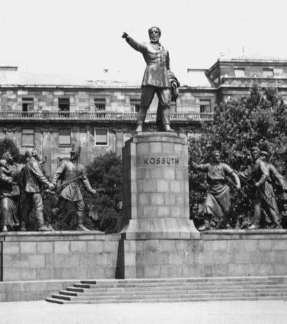 KOCSIS ANDRÁS ALKOTÁSAI Ez a lista nem tartalmazza a művész valamenynyi alkotását. 1937-ben egy újsághír arról számol be, hogy Kocsis András akkor készítette el századik(!) szobrát.