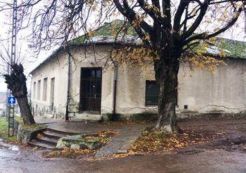 Az 1930-ban a Fő utca szinte minden házában volt üzlet, vagy lakott kisiparos.