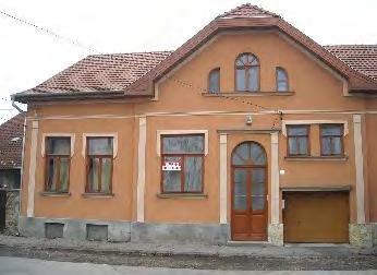 Kezdetektől fogva fenntartottak intézményi területeket.