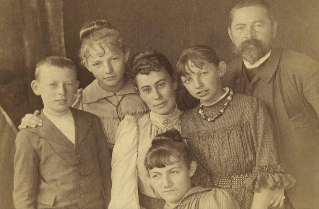 ABenczúrok régi felső-magyarországi família Liptó, Árva, Nyit - ra, Sáros és Abaúj megyei ősökkel.