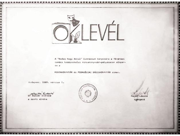 72 1974-2006. dokumentumokat és a fel nem használt ajándékkönyveket helyeztük el. 1982/83-ban a raktárhelyiséget plafonig érő Salgó-polcokkal építették be, kívánságunk szerint.