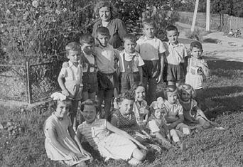 számíthatnak minisztériumi támogatásra. Kitűnik a rendeletből továbbá az is, hogy mi az, amire egyáltalán nem vehető igénybe a minisztériumi támogatás.