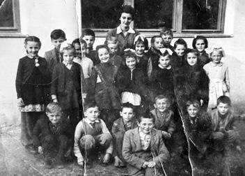 1903-ban Somogyi János 130 tanuló 1906-ban Somogyi János 130 tanuló Milos István 1909-ben Somogyi János 130 tanuló Milos István 1914-ben Somogyi János 140 tanuló Holczbauer János A fentiekből