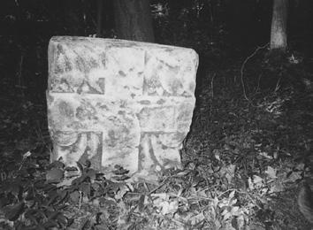 A Keresztet Jancsó földbirtokos állíttatta, az 1980-as évekig volt meg. A nagyüzemi földművelés áldozatává vált, a termelőszövetkezet munkagépei tüntették el.