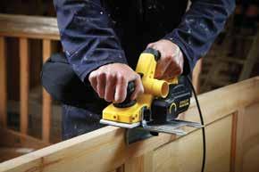 STANLEY FATMAX ELEKTROMOS GYALU, 750 W STANLEY FATMAX MULTIFUNKCIÓS OSZCILLÁCIÓS CSISZOLÓ, 300 W 750 W, keményfémbetétes forgó gyalukés, megfordítható forgácskivető
