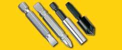 VEGYES CSAVAROZÓ BITKÉSZLETEK STA61120-XJ 6 PH1-2-3; lapos 4 6 7,2 x 25 mm STANLEY 5035048372432 STA60480-XJ 7 PZ1-2; PH1-2; lapos 4,5; 6,5; mágneses bittartó STANLEY 5035048372449 STA60506-XJ 16 2x