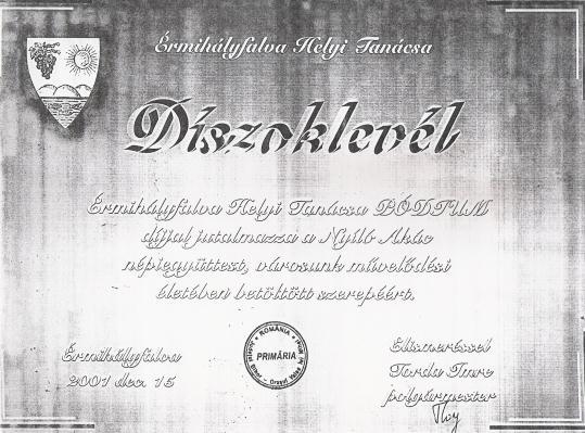 2001. Pódium
