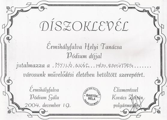 2004. Pódium  