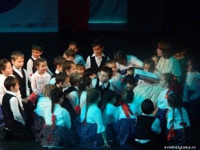Gála, Nagyvárad 2013 A 2014 Pódium gálán, melyet már hagyományosan a Magyar Kultúra Napján rendeztek meg Érmihályfalván, a csoport ismét bemutatta a dél-alföldi táncokból álló koreográfiáját, majd