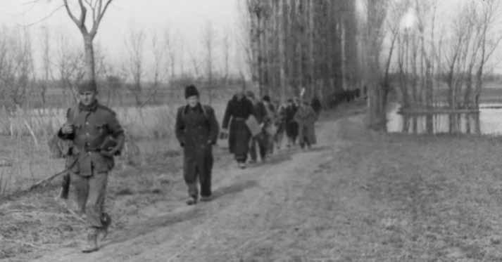 délután és 19-én hajnalban), de ez alkalommal nem értek el sikert a Petőfi-brigád ellen, ez elsősorban a gépfegyveresek hatékony védekezésének volt köszönhető, akiket a 4.