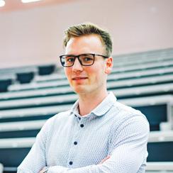 végzettek országos átlaga.* Nem kell külföldre menned, ha már egyetemi éveid alatt nemzetközi tapasztalatot szeretnél.